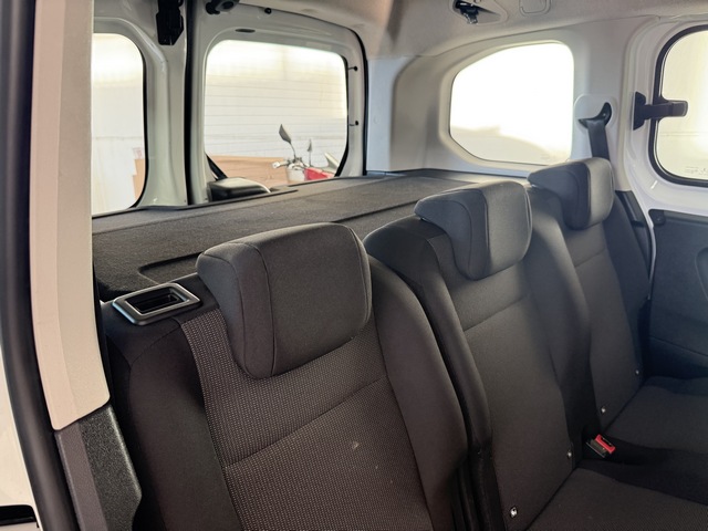 Citroën Berlingo BlueHDi 100 CV Talla M (2020) zona trasera