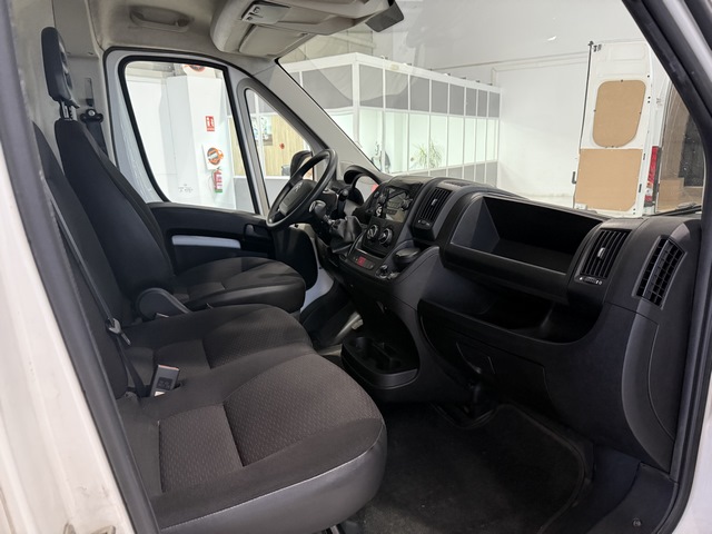 Citroën Jumper 35 L4H3 Heavy HDi 150 interior puerta derecha