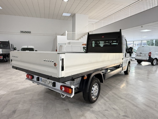 Peugeot Boxer Caja Abierta Trasera y Lateral