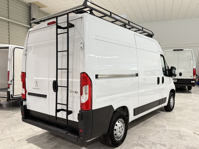 Peugeot Boxer L2H2 trasera lateral