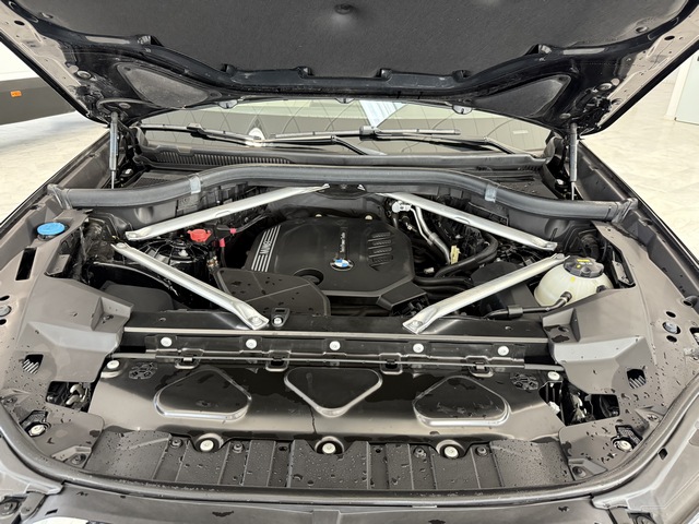 Vehiculo Seminuevo BMW X5 XDrive 25 motor
