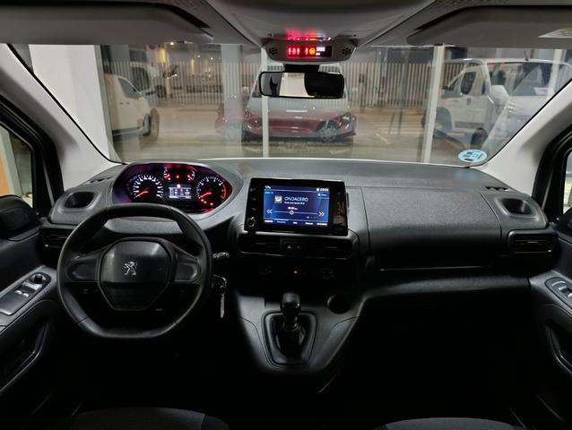 Furgoneta Peugeot Rifter Standard BlueHDi seminueva parte delantera