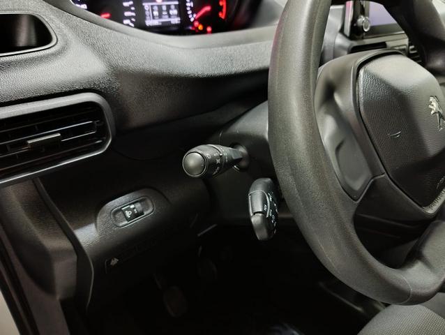 Furgoneta Peugeot Rifter Standard BlueHDi seminueva volante