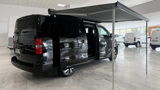 Citroen SpaceTourer XL 9 PLAZAS 2.0 HDI150CV  puerta abierta