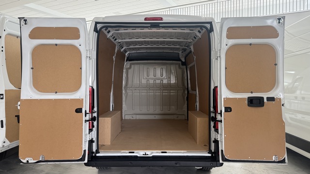 OPEL MOVANO L2H2 caja interior furgoneta