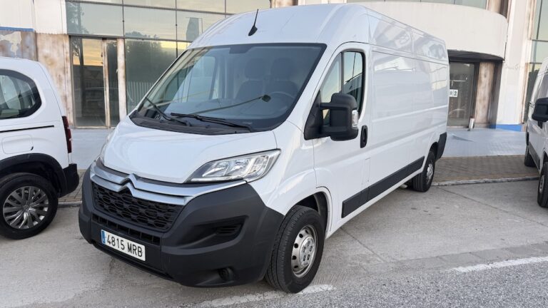 Citroën Jumper BlueHDi 103KW L4H3 furgoneta segunda mano en sevilla