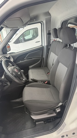 Fiat Doblo Van asientos delanteros